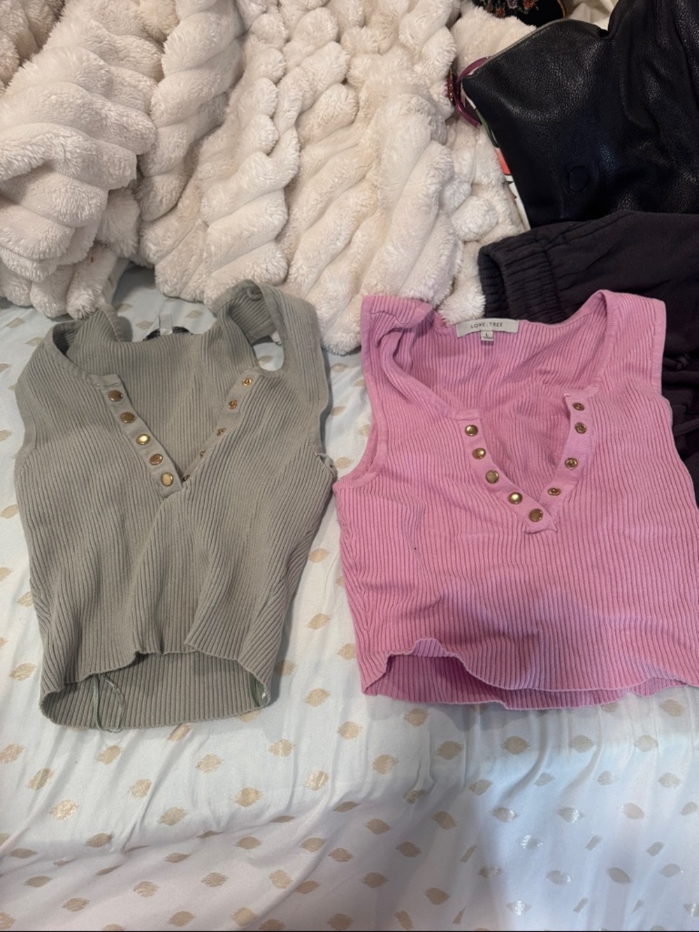 Soft Style Ribbed Tank Tops with Grommet V-Neck in Pink and Olive